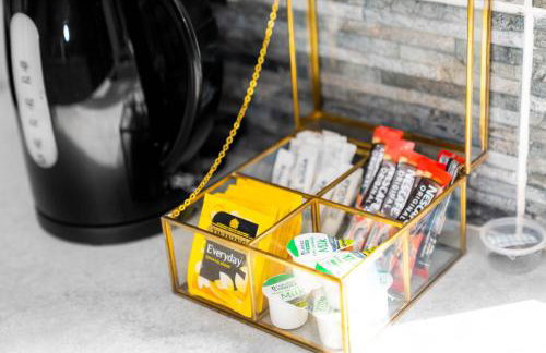 Modern 6-Bedroom Home - Sleeps 12 - Parking - Garden 568P - Foto 17