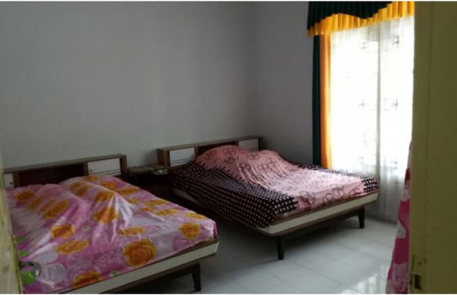 Villa Darsono - Photo 2