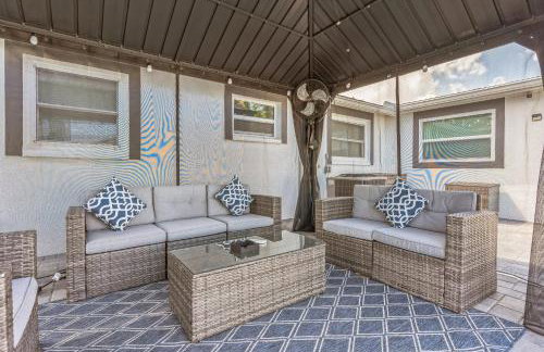 3Bd 2Ba House with Parking Laundry and Large Patio - Foto 13