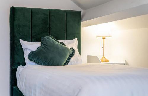 CityBuzz 4 Bedroom House in Nottingham Sleep 7 - Foto 8