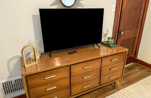 Family & Pet-Friendly Home with Fenced Yard & Office - Foto 10