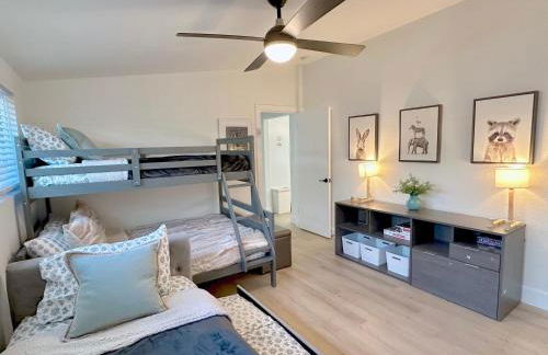 Disneyland Retreat-Pool Spa Game - Foto 23