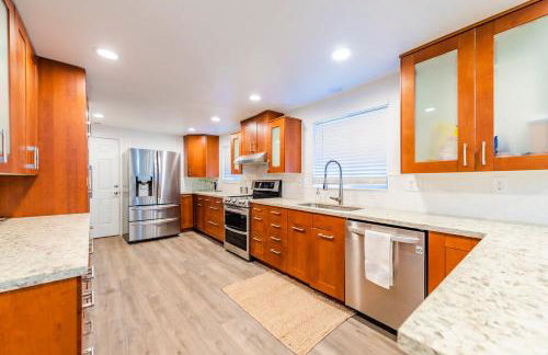 Beautiful like new home in a quiet neighborhood - Foto 47