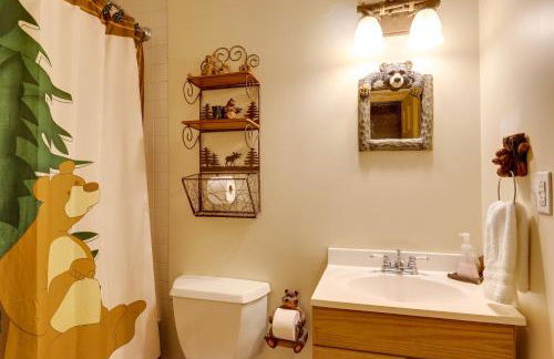 Fraziers Bottom Cabin on 800 Acres of Land with Lake - Foto 32