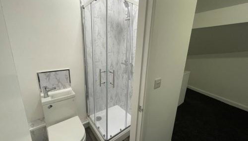 Modern Five Bed Long Stays and Contractors Welcome - Foto 3