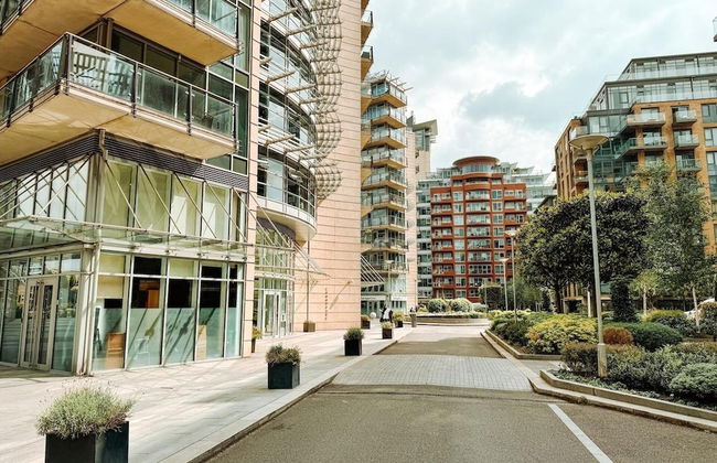 Two Bedroom Luxury Waterfront Apartment in London - Foto 23