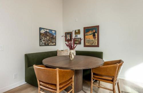 New Luxury Free Standing 4BR 4 and a halfBA Home Obsidian Reserve #146 Priv Hot Tub, 2-Car Garage Great Views - Foto 5