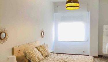 Piso Centro con 4 habitaciones y 2 baños - Foto 3