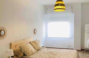 Piso Centro con 4 habitaciones y 2 baños - Foto 3