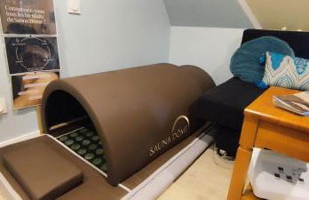 Coeur de granit rose, meublé alliant le charme de l'authentique breton et du confort, classé 3 étoiles, à 5mn de 13 plages de la réputée cote de granit rose - Foto 19