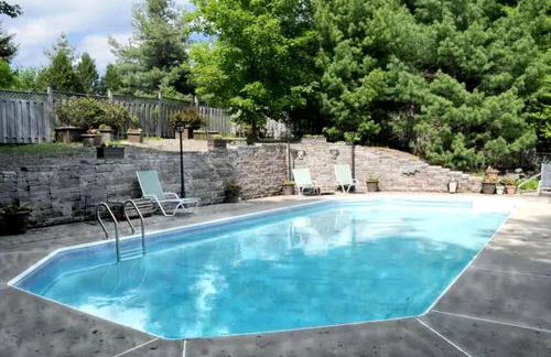 Impressive Cabin with a Pool and Hot Tub Ideal for Weekend Getaways in the Catskills - Foto 9