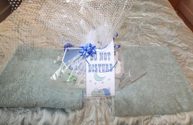 Large Balcony Apartment - Town & Races -2 Dbl Beds - Foto 2