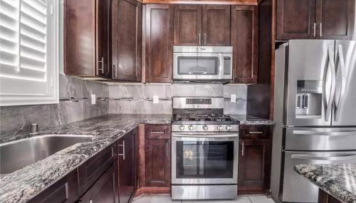 Heated Salt Pool, BBQ, Movie Projector, Stereo, Billiards Table, Arcade Game, Darts - Stone Sanctuary NW at Childrens Memorial Park, Pool Heat Optional - Foto 2