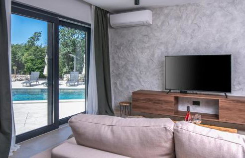 Amazing Home In Bartici With Wifi - Photo 18