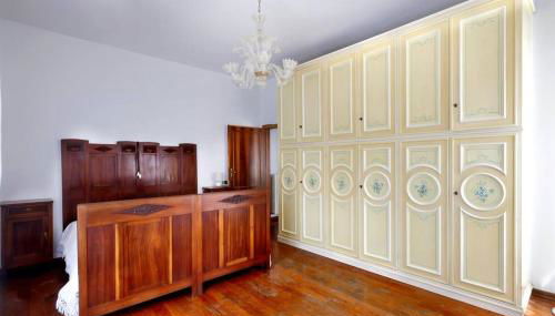 Il lupo e la volpe - parcheggio gratis - Foto 3, wardrobe