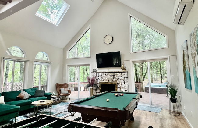 Luxury Family Escape Hottub/sauna/billiard/pool 4 Bedroom Home by RedAwning - Foto 24