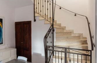 Deep Blue Sea - Photo 26