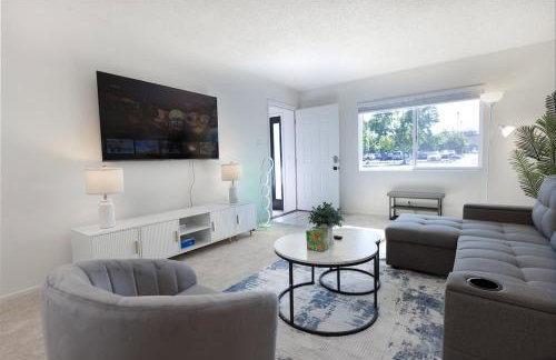 Comfortable Willow Glen Home w Central AC&Heater - Foto 56