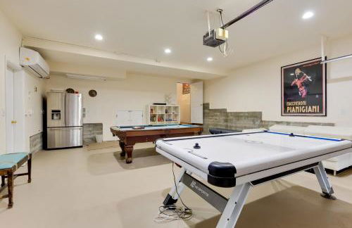 Game Room and Deck Modern Frazier Park Home! - Foto 26