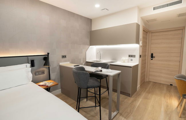 Prisma Suites - Photo 24