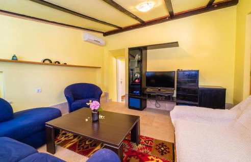 4 Bedroom Lovely Home In Veliki Vareski - Foto 23