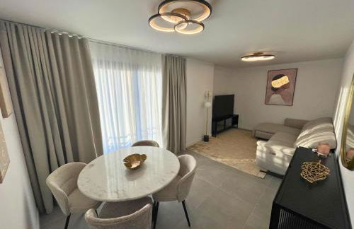 Modern 3-Bedroom with Padel and Pool Access - Photo 5