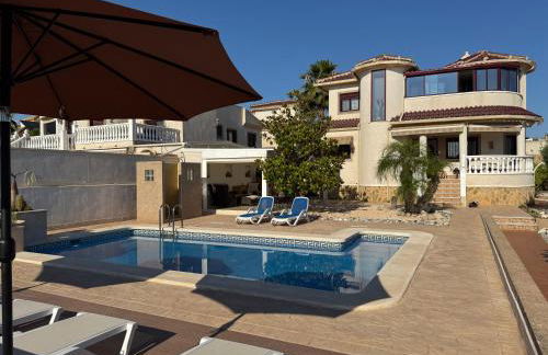 Maikran Premium Fantastic Family Villa with Pool - Foto 46