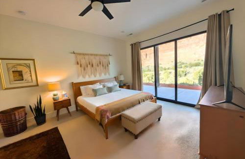 Modern Red Cliff Home with Private Pool - Foto 8