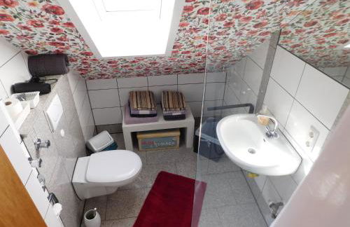 Angelika Ferienwohnung im DG - Photo 3