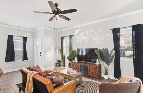 13 mins to Downtown & Stadium - Game Room - Game Day - Foto 12