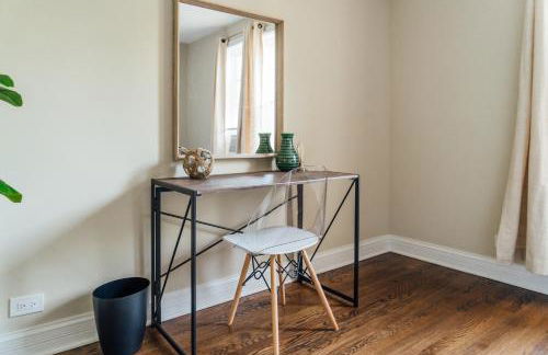 Spacious 2BR Apartment near Airport - Central Charming - Foto 16