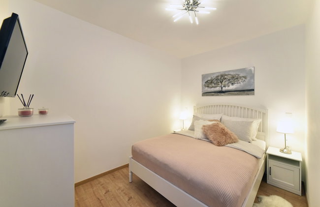 Lumi Primorska - Bright & Peaceful Courtyard Apartment - Foto 9