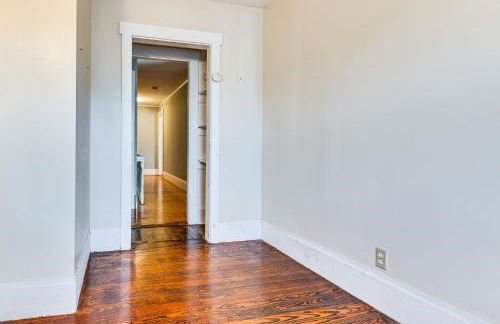 Classic North End Gem Yard, Patio and Modern Style! - Foto 23