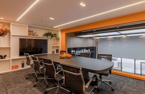 Flat Luxo com Coworking, Academia e Rooftop - WiFi 1Gb - Beira Mar 4 min - Foto 11