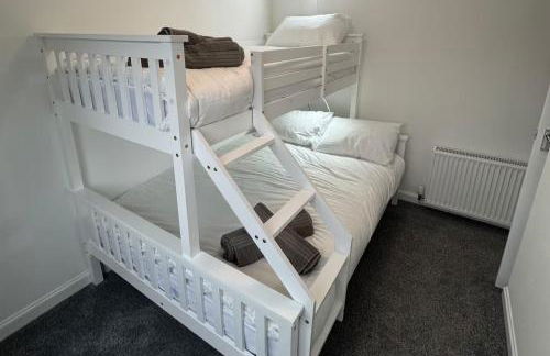 Family - Garden - Parking - WiFi - Sleeps 5 - Foto 4