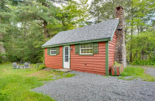 Pocono Couples Getaway! Cute Cabin on 8 Acres - Foto 1