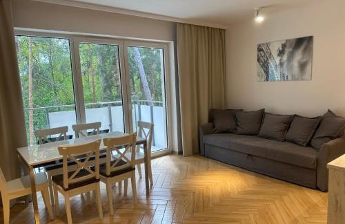 Sosnowy Nadmorski Zakątek blisko plaży z parkingiem - Foto 17