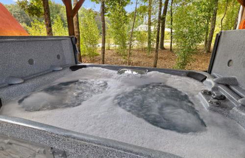 TeePee at Paradise Point with a hot tub fire pit & grill - Foto 31