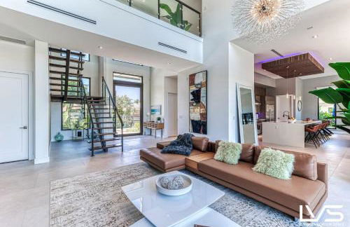 VillaBella Ultra LUXE 100ft Waterfront Villa 5Min2Beach - Foto 46