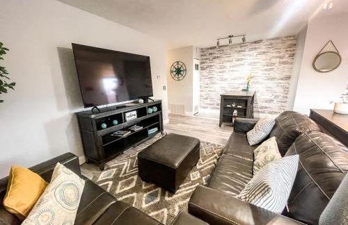 Modern Condo Central Huron Boat Basin Area - Foto 1