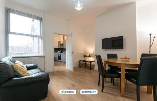 Comfortable 3-Bed Home in Leigh Ideal for Contractors and Relocating Families - Foto 1