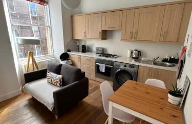 Bright 2 bedroom apartment near the meadows - Foto 7