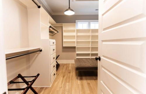 Minutes to Downtown Huge Outdoor Deck HOT TUB - Foto 19