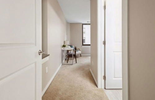 2BR Downtown Luxury Getaway - Foto 34