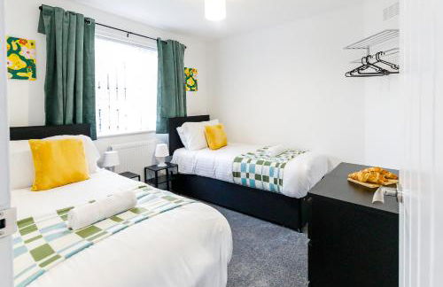 Spacious 2Bed - Great for Contractors - Driveway&Garden - Foto 60