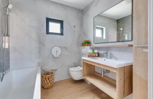 Terra Maiorum -12 person private Villa - heated pool and water massage - Foto 13