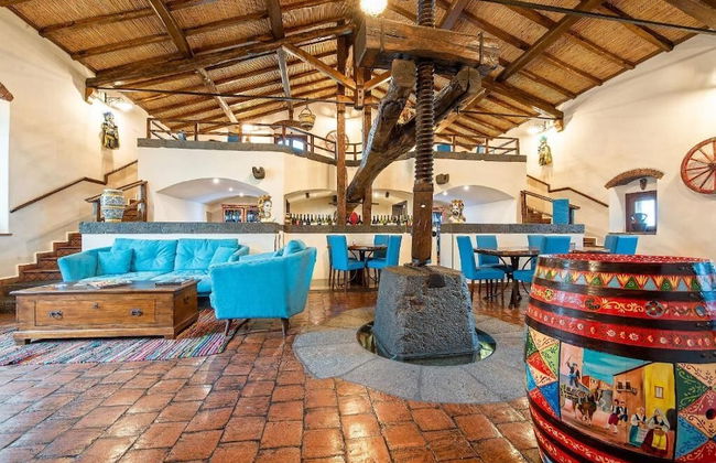 Etna Quota Mille Boutique Hotel, Typical Sicilian Food & Wine - Foto 2