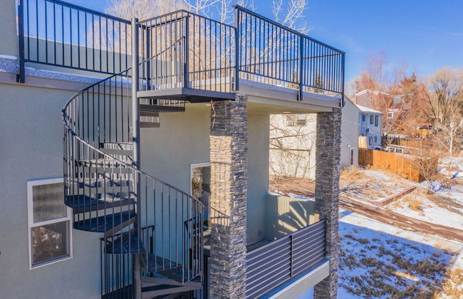 Modern Rooftop Patio New-build Townhome in COS - Foto 51
