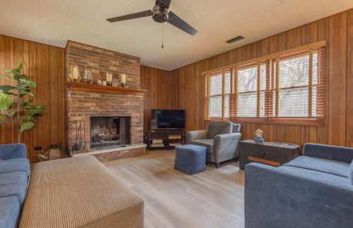 Silver Woods - New Vacation Rental - Lake Access Half a Mile away - Foto 4