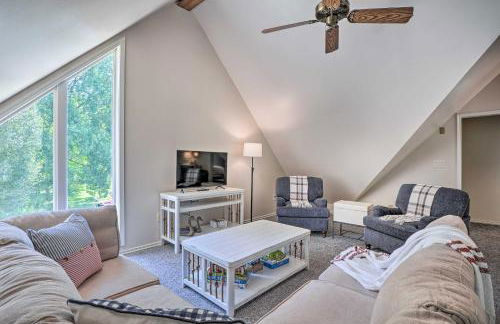 Spacious Lakefront Home with Private Dock! - Foto 7